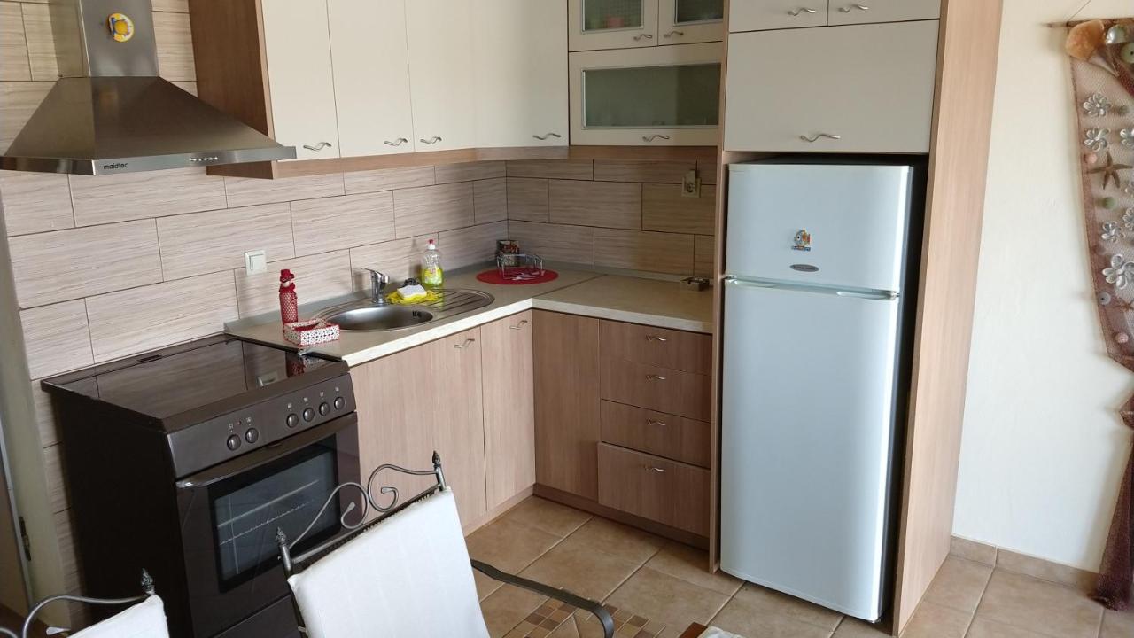 Zoe'S Apartment Никити Екстериор снимка